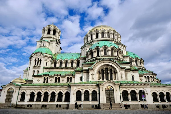 Preciosa Arquitectura Catedral Ortodoxa Alexander Nevsky Con Fondo Cielo Azul —  Fotos de Stock