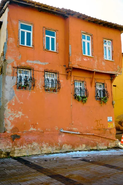 Gamla Och Rödfärgade Vintage Retro Hus Golyazi Solig Dag Bursa — Stockfoto