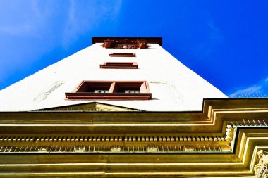 06.10.2011. Chemnitz. Doğu Almanya. Belediye binası (fare evi) ve mavi gökyüzü arka planı eski Karl Marx stadt (şehir) Chemnitz 'de güneşli bir günde.