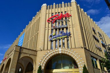 06.10.2011. Chemnitz. Doğu Almanya. Chemnitz 'de alışveriş salonu (Kaufhof). 