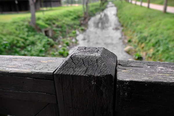 Wooden Bridge Fences Small River Bursa Covered Green Grass — Stock Photo, Image
