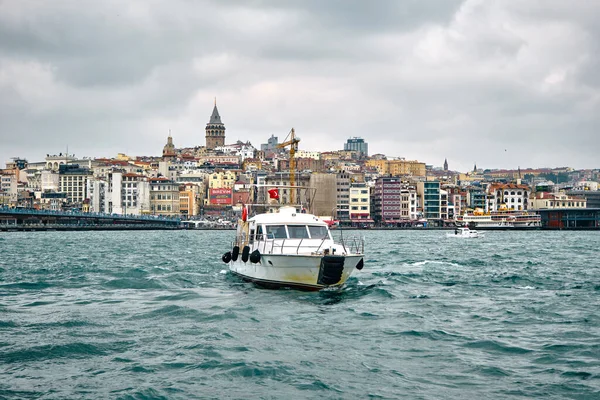 Old Ancient Tower Istanbul Made Genoese Sailor Istanbul Bosphorus Boat — Stock Photo, Image