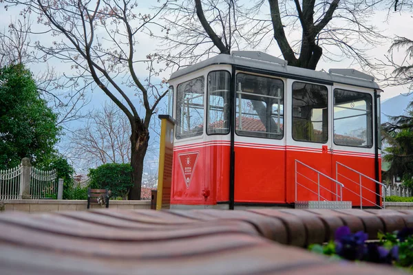 Tophane Tér Vintage Stílusú Piros Színű Telpher Szekrény Amely Arra — Stock Fotó