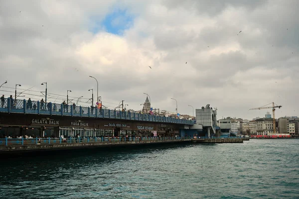 2021 Istanbul Krocan Zlatý Roh Halic Fotografie Istanbulu Eminonu Během — Stock fotografie