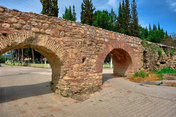 Starożytne Mury Miasta Drogi Wodne Iznik Wykonane Czerwonych Cegieł Ściany — Zdjęcie stockowe