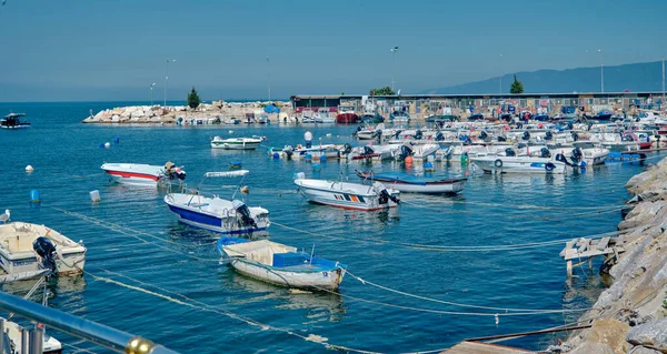 Gemlik Bursa Turcja 2021 Nabrzeże Gemlik Morze Marmarmara Słoneczny Dzień — Zdjęcie stockowe