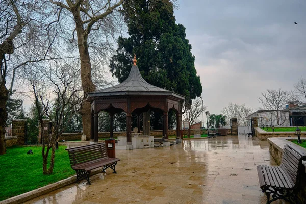 Bursa Turquie 2021 Toilettes Toilettes Fontaine Publique Dans Jardin Mosquée — Photo