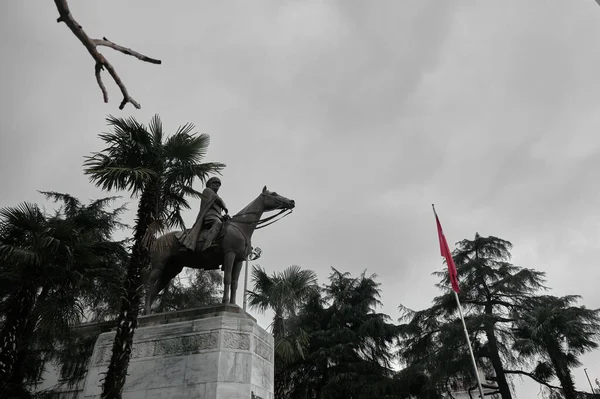 2021 Bursa Turquía Parte Posterior Escultura Ataturk Fundador República Turca — Foto de Stock