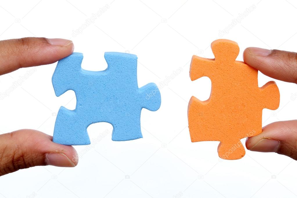 dos piezas de rompecabezas