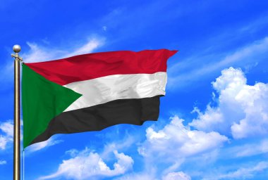Sudan Ulusal Bayrağı Parlak Gökyüzüne Karşı Gururla Dalgalanıyor