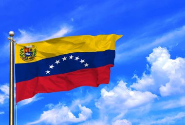 Venezuela 'nın Canlı Bayrağı Açık Mavi Gökyüzüne Karşı Dalgalanıyor