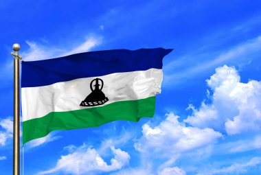 Lesotho Ulusal Bayrağı Açık Mavi Gökyüzüne Karşı Dalgalanıyor