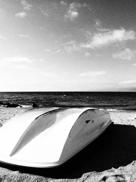Cape de mer noir et blanc — Photo