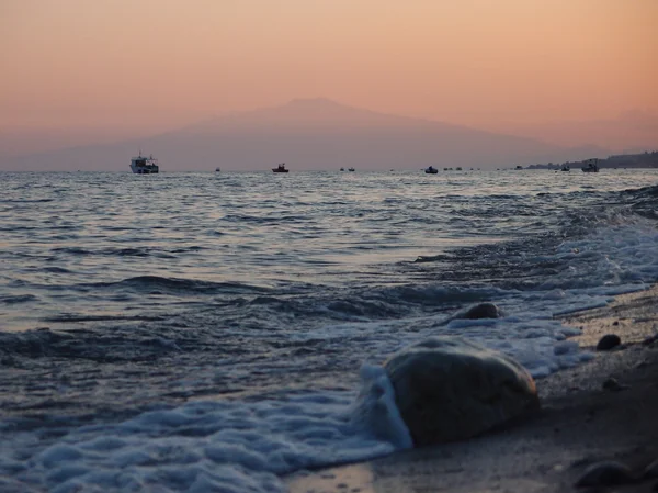 Etna iyon Calabria günbatımı manzarası