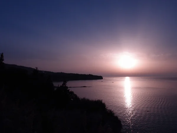 gün batımı ve deniz manzarası