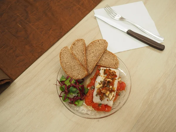 Cod, cappers ve ceviz