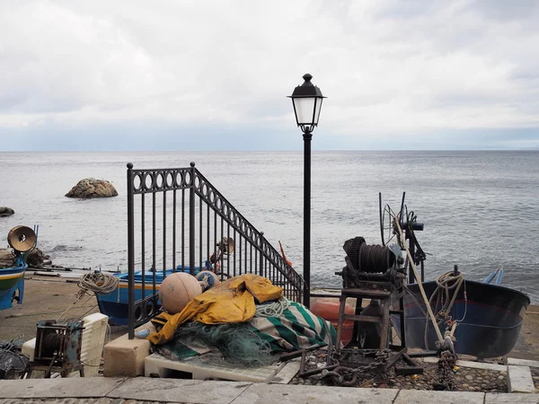 balık ağlarına karaya