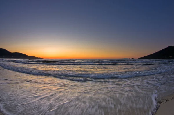 Восход Солнца Волны Золотом Пляже Остров Тассос Греции — стоковое фото