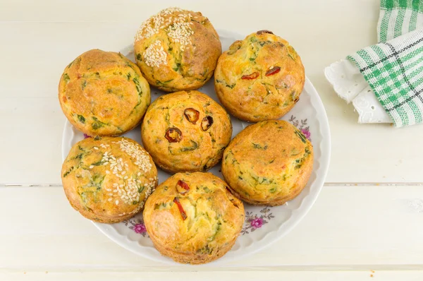 Corn bread with spinach — Stock Photo, Image