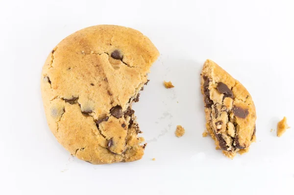 白を基調としたチョコレートチップクッキー — ストック写真