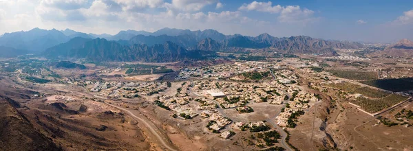 Paisaje Urbano Aéreo Hatta Rodeado Montañas Hajar Hatta Enclave Dubai — Foto de Stock