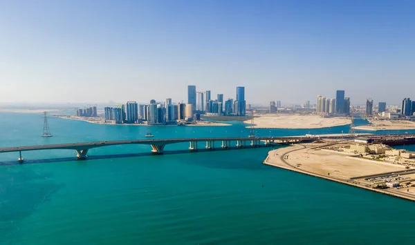 Вид Воздуха Горизонт Абу Даби Возвышающийся Над Морем Образуя Современную — стоковое фото