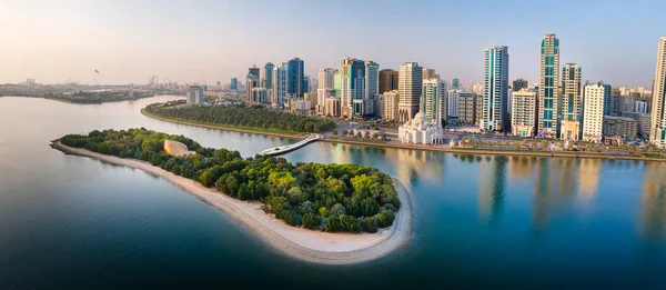 Vista Aérea Panorâmica Emirado Sharjah Dos Emirados Árabes Unidos Acima — Fotografia de Stock