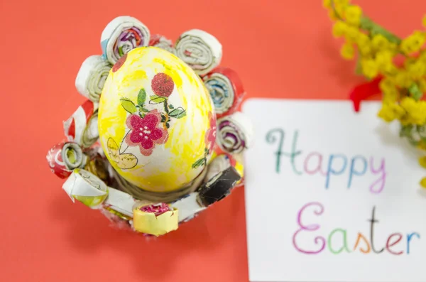 El yapımı Dekupaj Paskalya yortusu yumurta — Stok fotoğraf