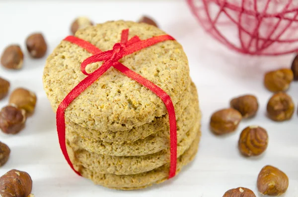 Bande de biscuits intégrés attachés avec un ruban — Photo