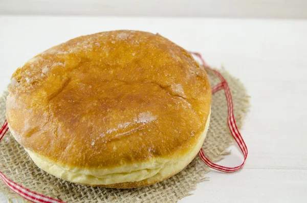 Donut on a table — Stock Photo, Image