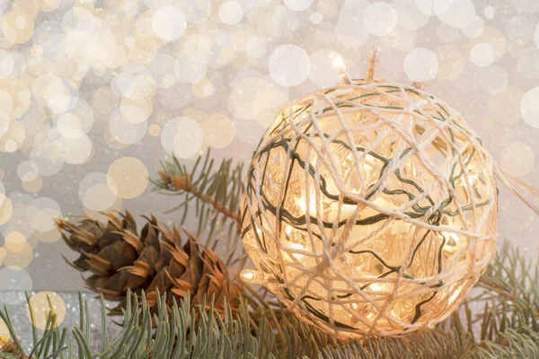 Domácí Vánoční dekorace s žárovky — Stock fotografie
