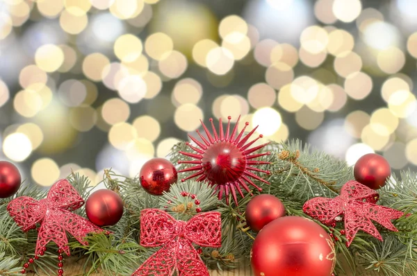 モミの木でクリスマスの飾り — ストック写真
