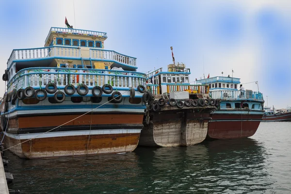 Tradicional ferrys Dubai — Stockfoto