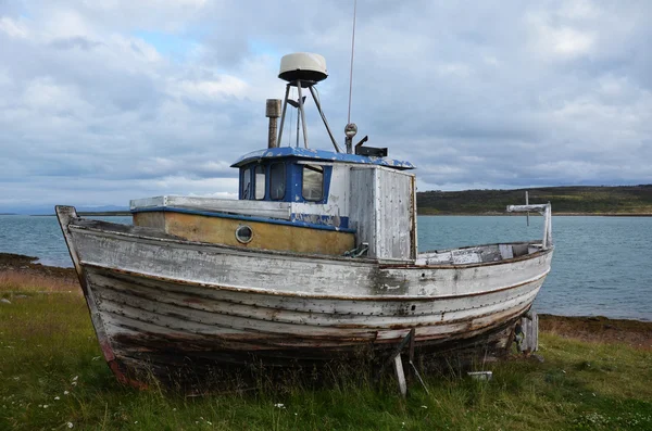 Gammal båt — Stockfoto