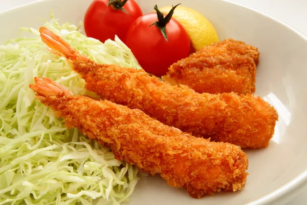 Kızarmış deniz ürünleri