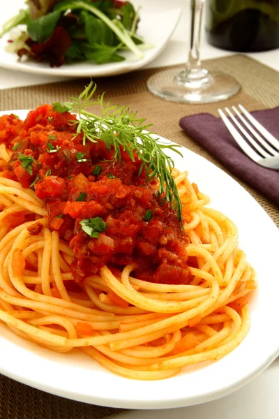 Massa com molho de tomate — Fotografia de Stock