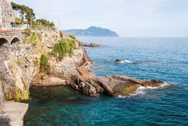 Il litorale di Nervi, un quartiere marittimo di Genova — Foto Stock