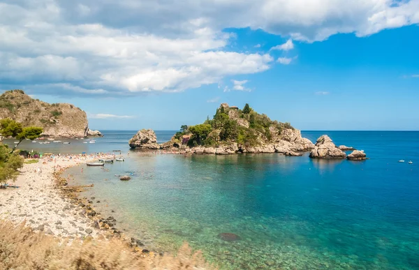 Isola Bella, a Taormina (Sicilia), durante l'estate — Foto Stock