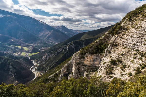 Flanco Sur Del Monte Montiego Con Río Candigliano Fondo Marche — Foto de Stock