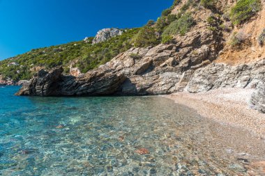 Santa Maria Navarrese (Sardunya, İtalya) yakınlarında Cala Riu Gennaisso adlı küçük körfez)