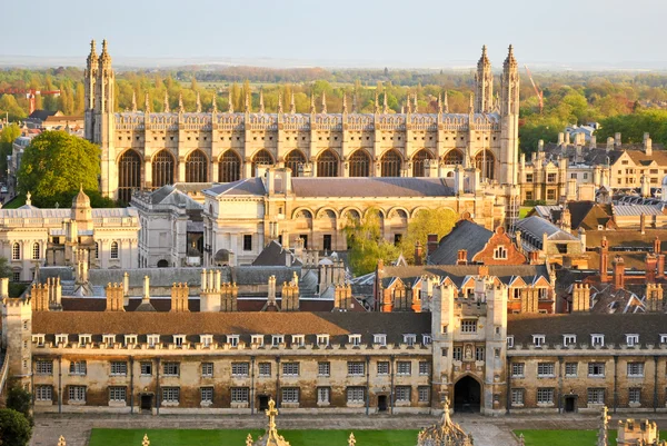 Cambridge'nın kolej havadan görünümü