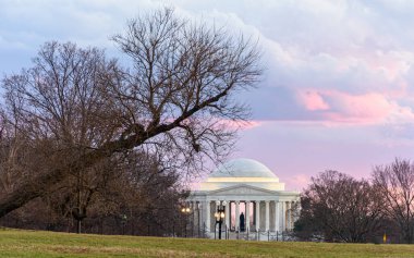Washington D.C. Alacakaranlık 'taki Jefferson Memorial' a bir göz atalım..