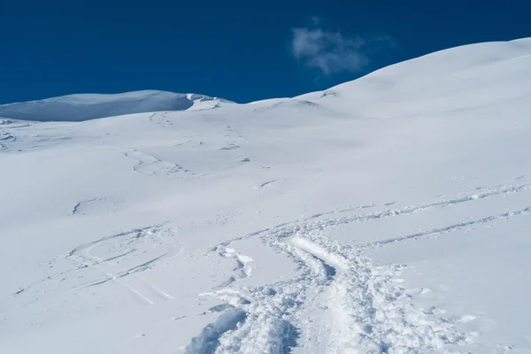 Montagne con neve — Foto Stock