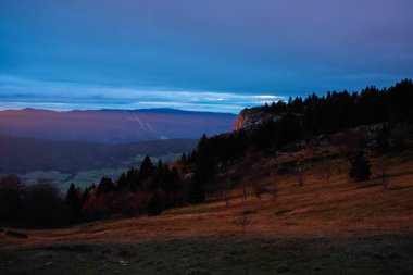 Günbatımı Vercors içinde