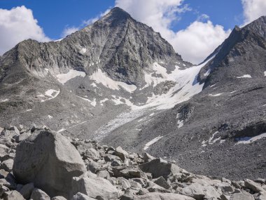 Valle Aurina yüksek dağlarda