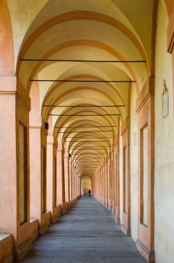 San Luca Colonnade