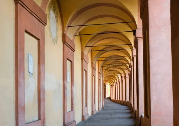 San-Luca-Kolonnade — Stockfoto