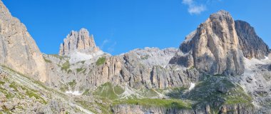 Dolomites dağlar