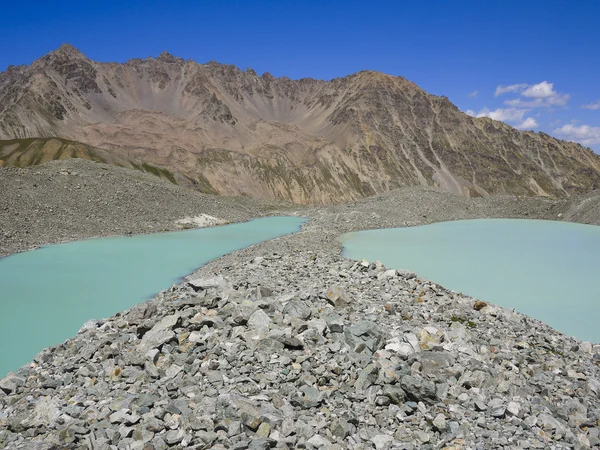 Horské jezero ve Francii — Stock fotografie