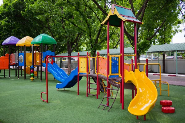 Çocuklar için oyun alanı, park, çocuklar için oyuncak
